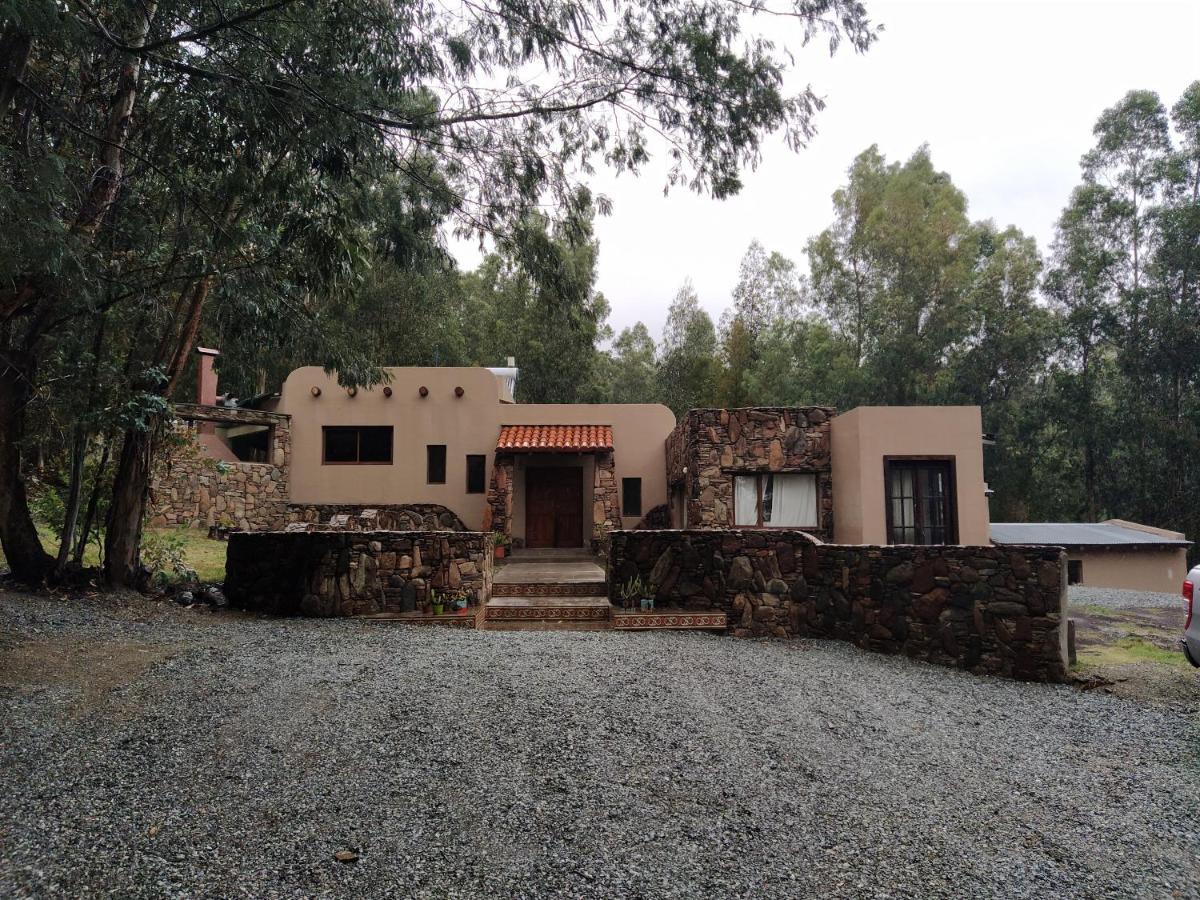 El Bosque De Las Animas Villa Tandil Exteriör bild